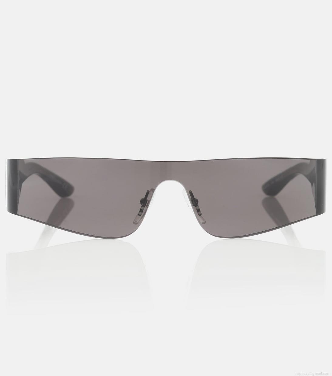 BalenciagaMono rectangular sunglasses BalenciagaMono rectangular sunglasses