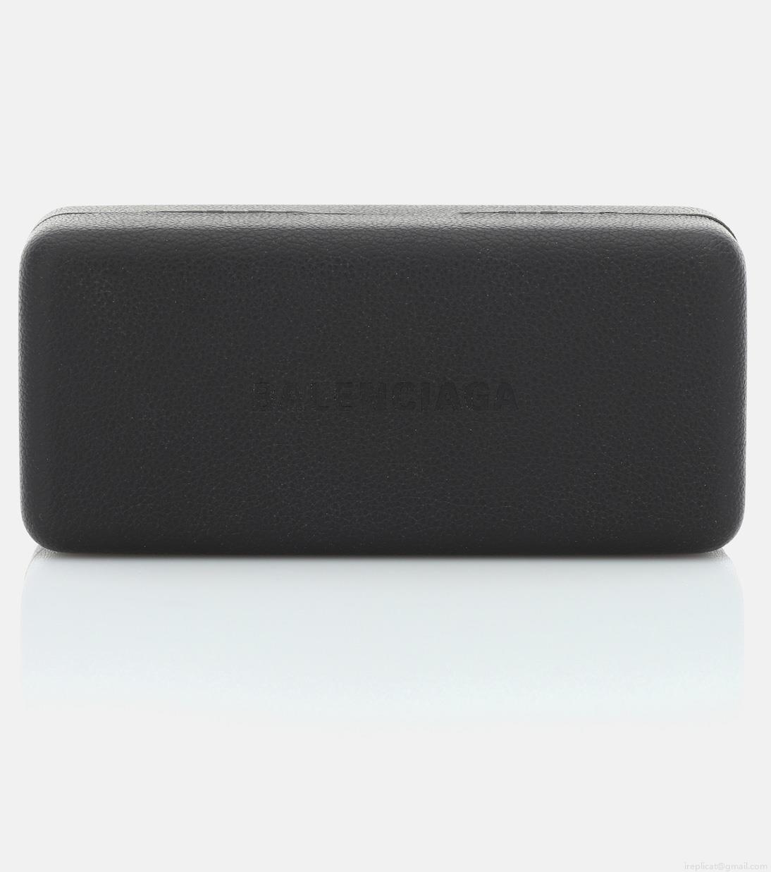 BalenciagaMono rectangular sunglasses BalenciagaMono rectangular sunglasses