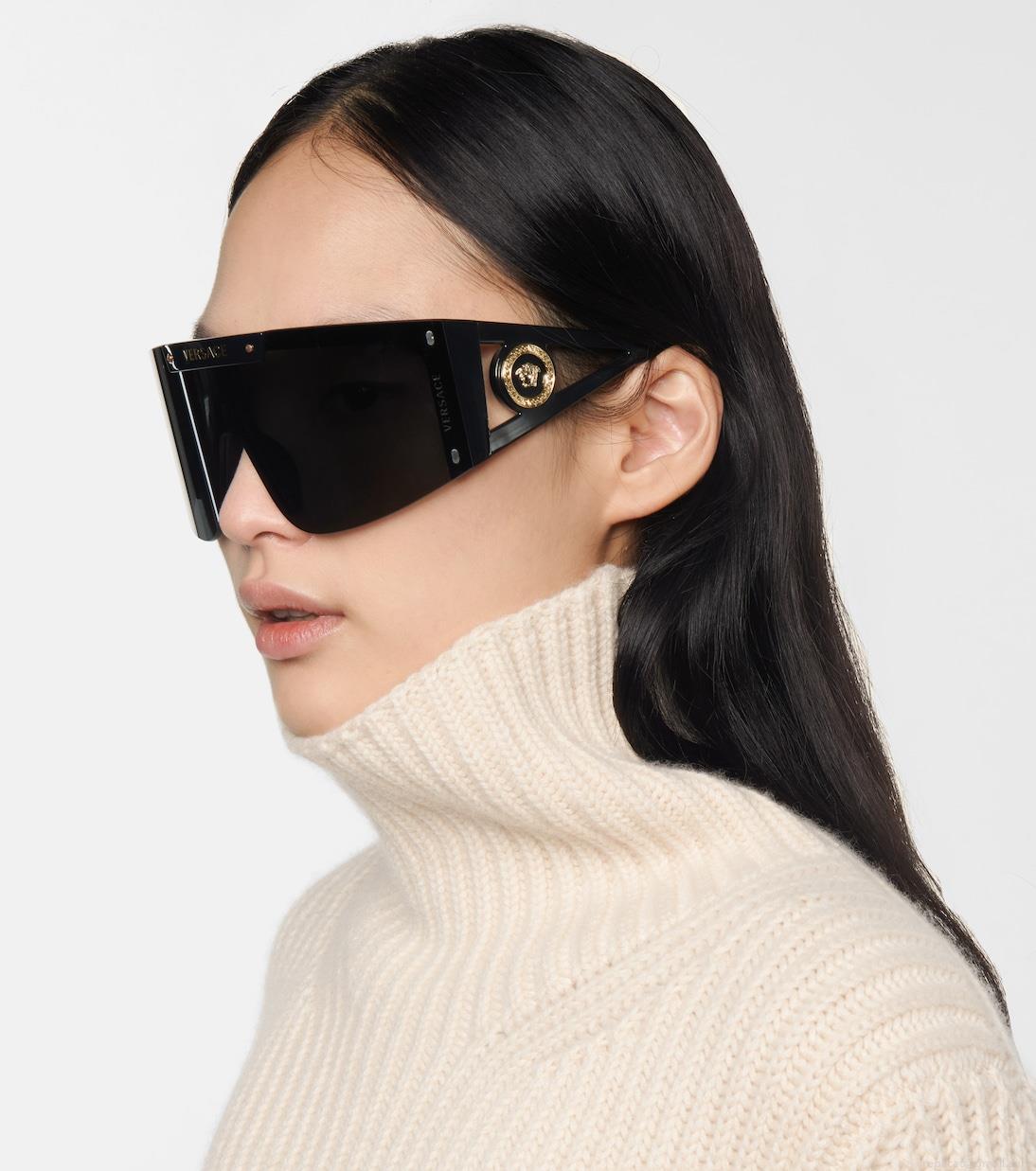 VersaceOversized sunglasses VersaceOversized sunglasses