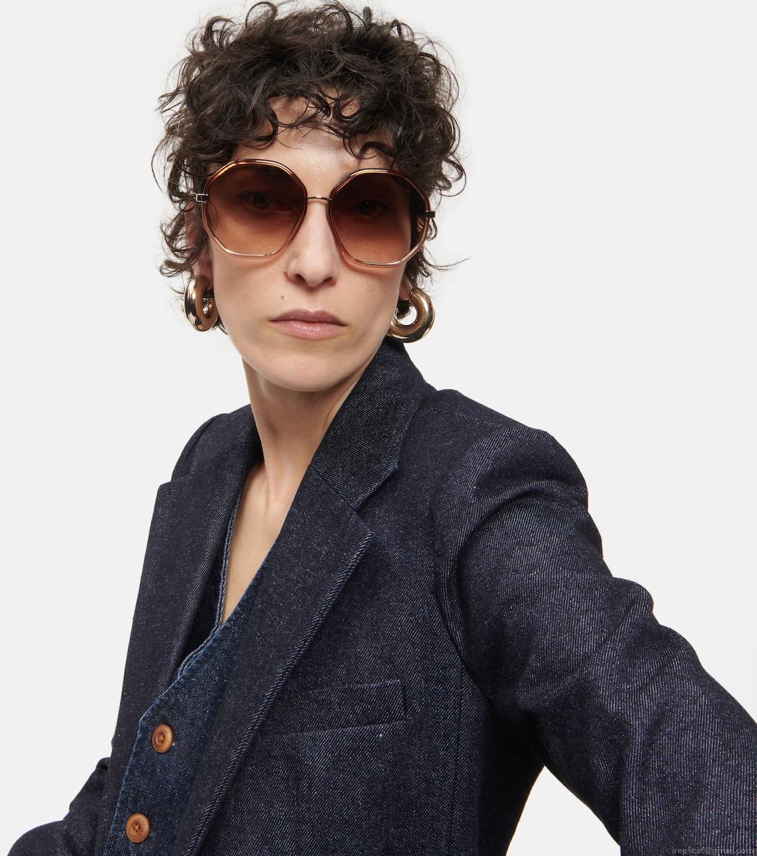ChloéFranky oversized sunglasses ChloéFranky oversized sunglasses