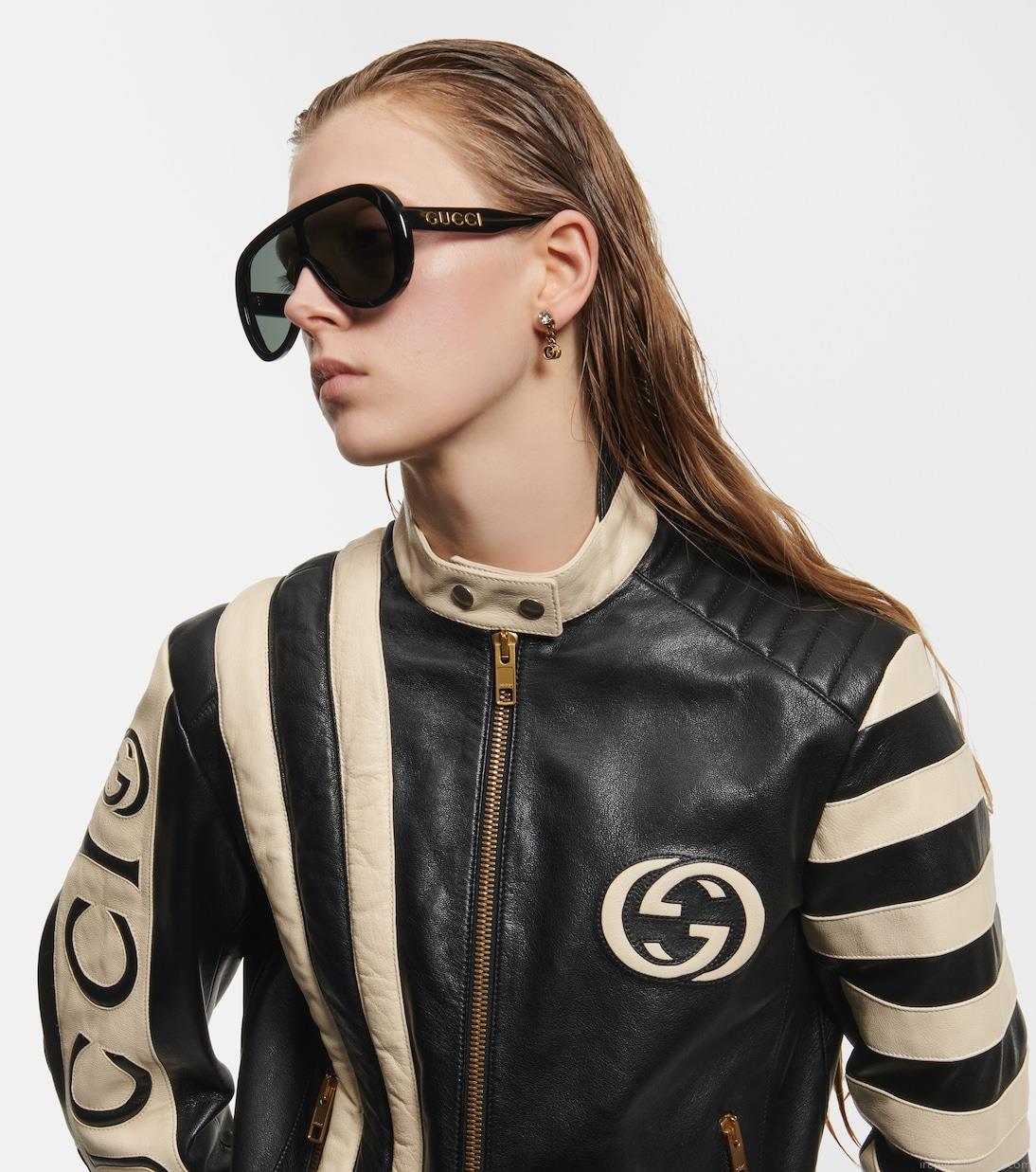 GucciOversized mask sunglasses GucciOversized mask sunglasses