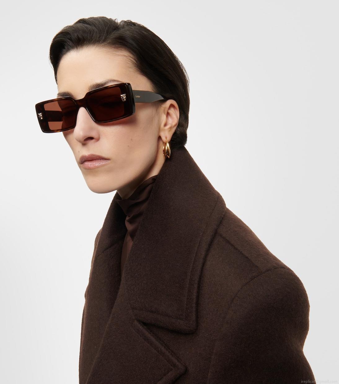 Cartier Eyewear CollectionPanthère de Cartier rectangular sunglasses Cartier Eyewear CollectionPanthère de Cartier rectangular sunglasses