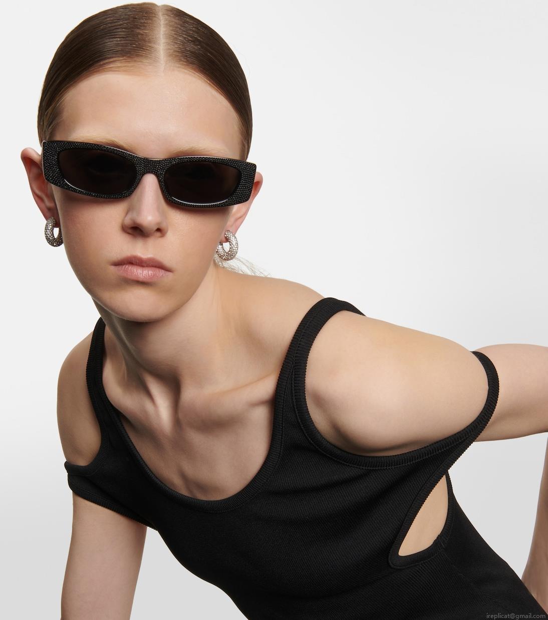 Celine EyewearEmbellished rectangular sunglasses Celine EyewearEmbellished rectangular sunglasses