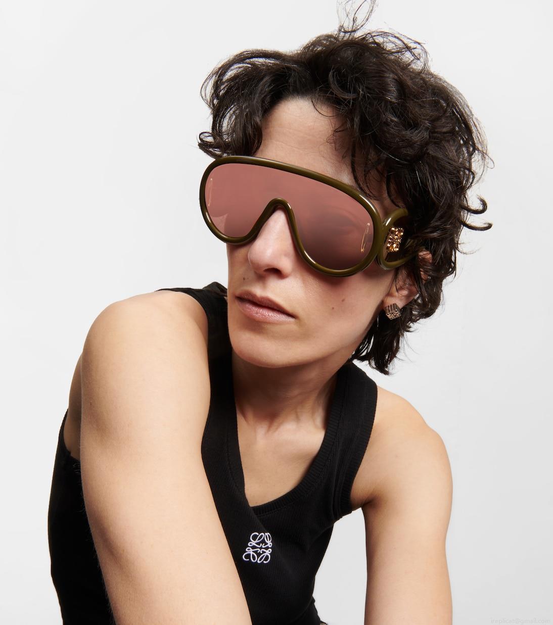 LoeweOversized aviator sunglasses LoeweOversized aviator sunglasses