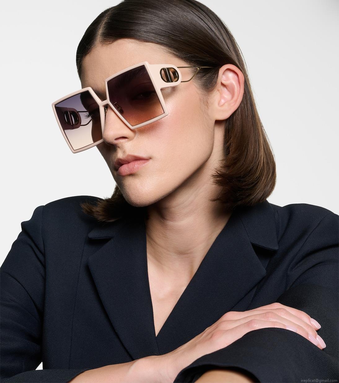 Dior Eyewear30Montaigne SU oversized sunglasses Dior Eyewear30Montaigne SU oversized sunglasses