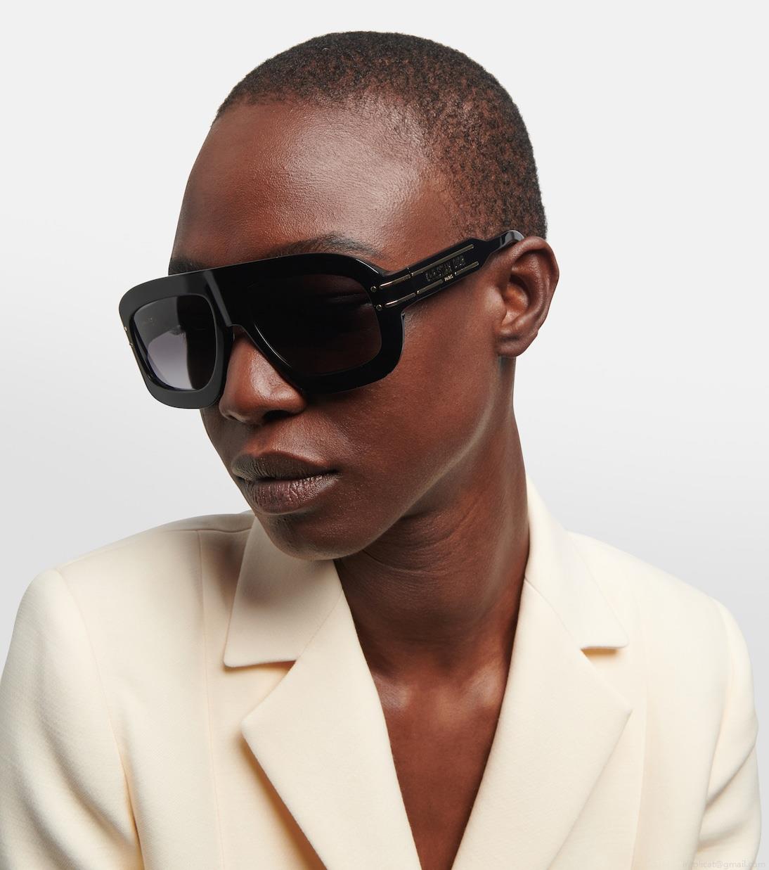 Dior EyewearDiorSignature M1U sunglasses Dior EyewearDiorSignature M1U sunglasses